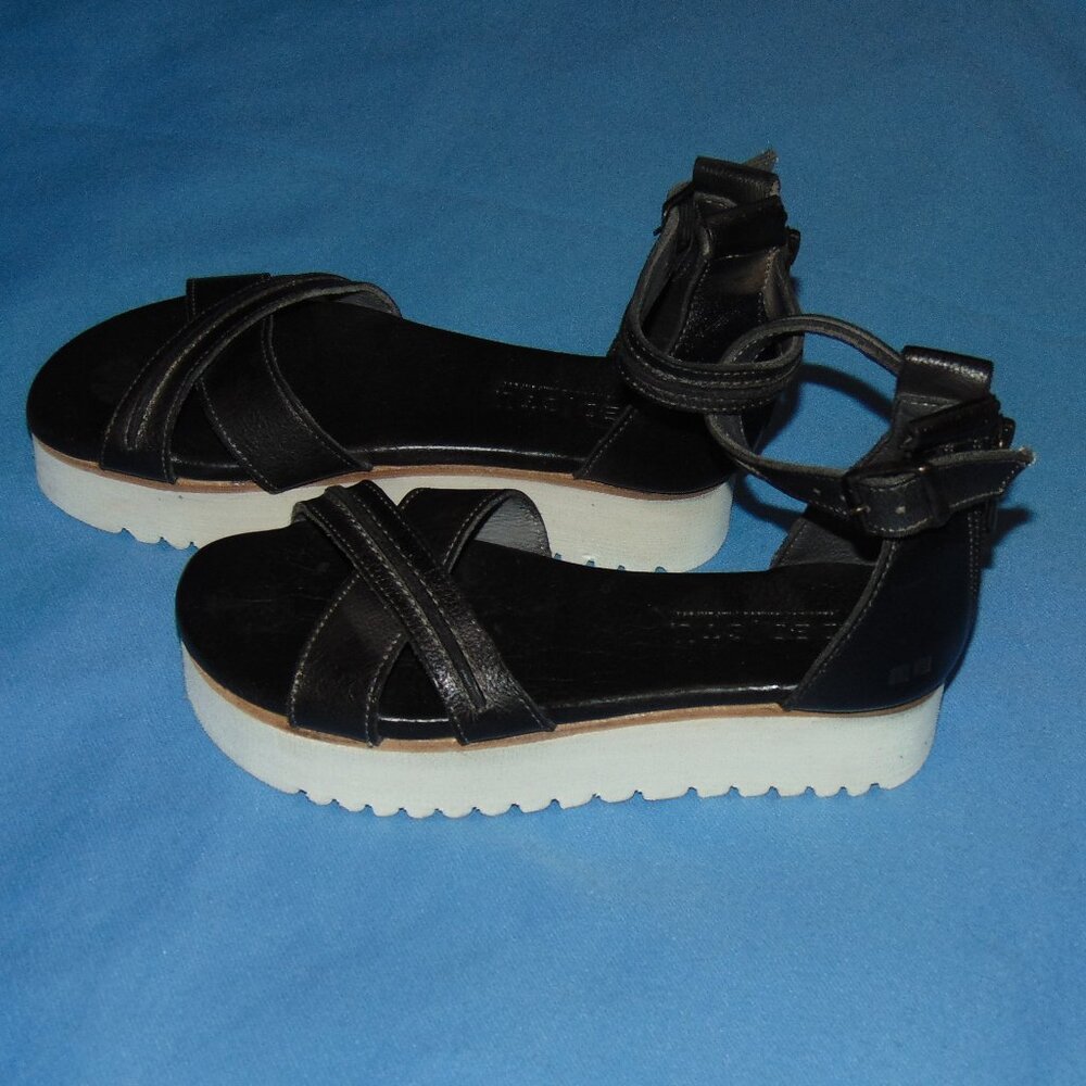 NEW  BEDSTU CARROLL BLACK LEATHER PLATFORM SANDALS  sz 6.5